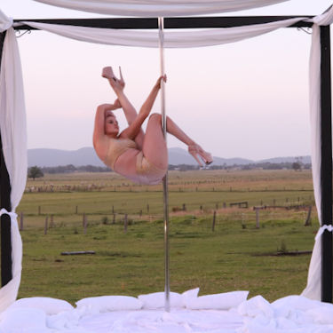 ROMP Amateur Beginner Pole Dancing Competition